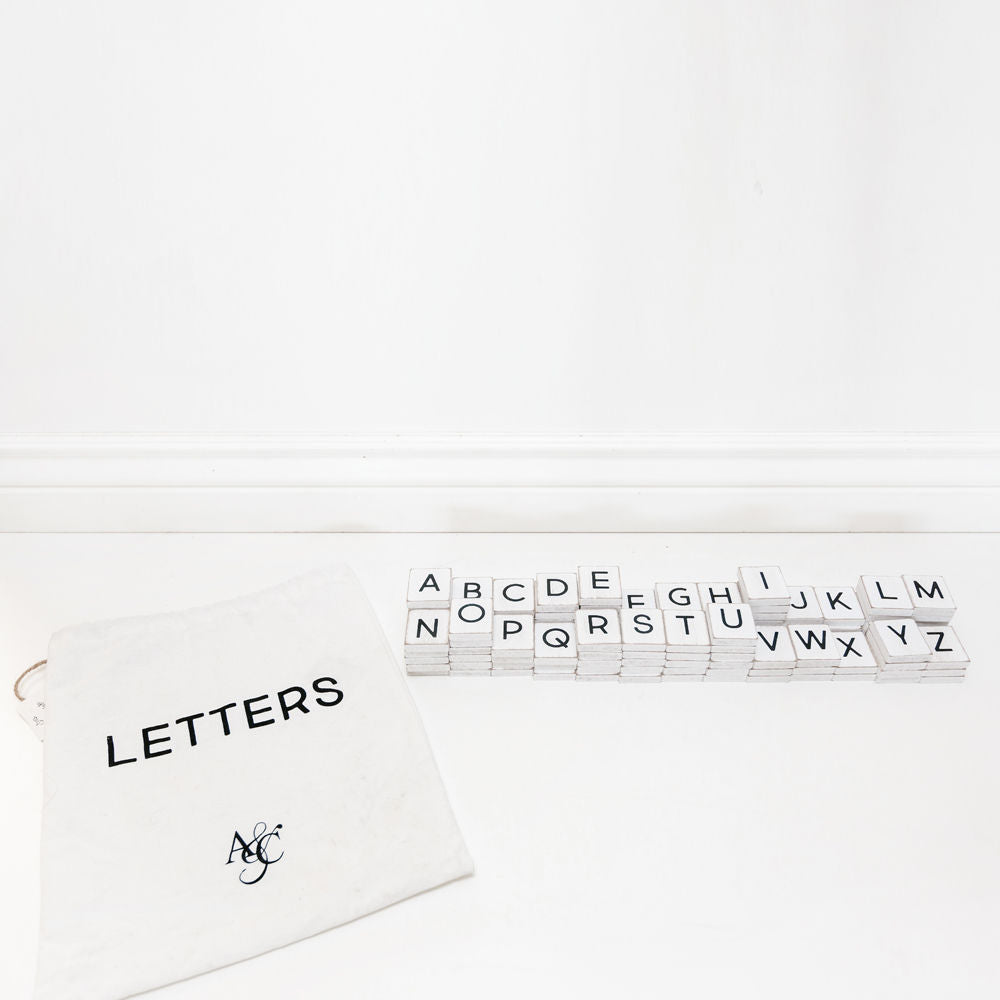 Letterboard Letter Set | 110 Pieces | Black & White