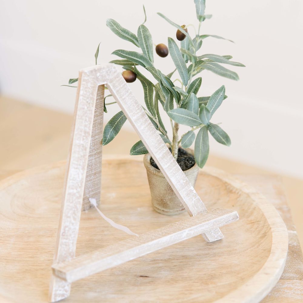 9x10 Natural Wood Easel Stand