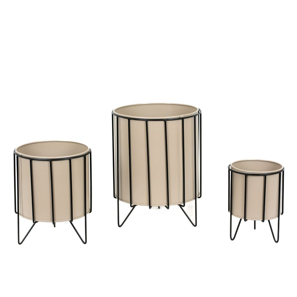 Sundara Collection 10x12x10 Iron Flower Pots with Stand - Set of 3
