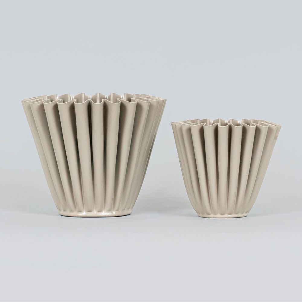 Sundara Collection Iron Nested Curve Votive Set