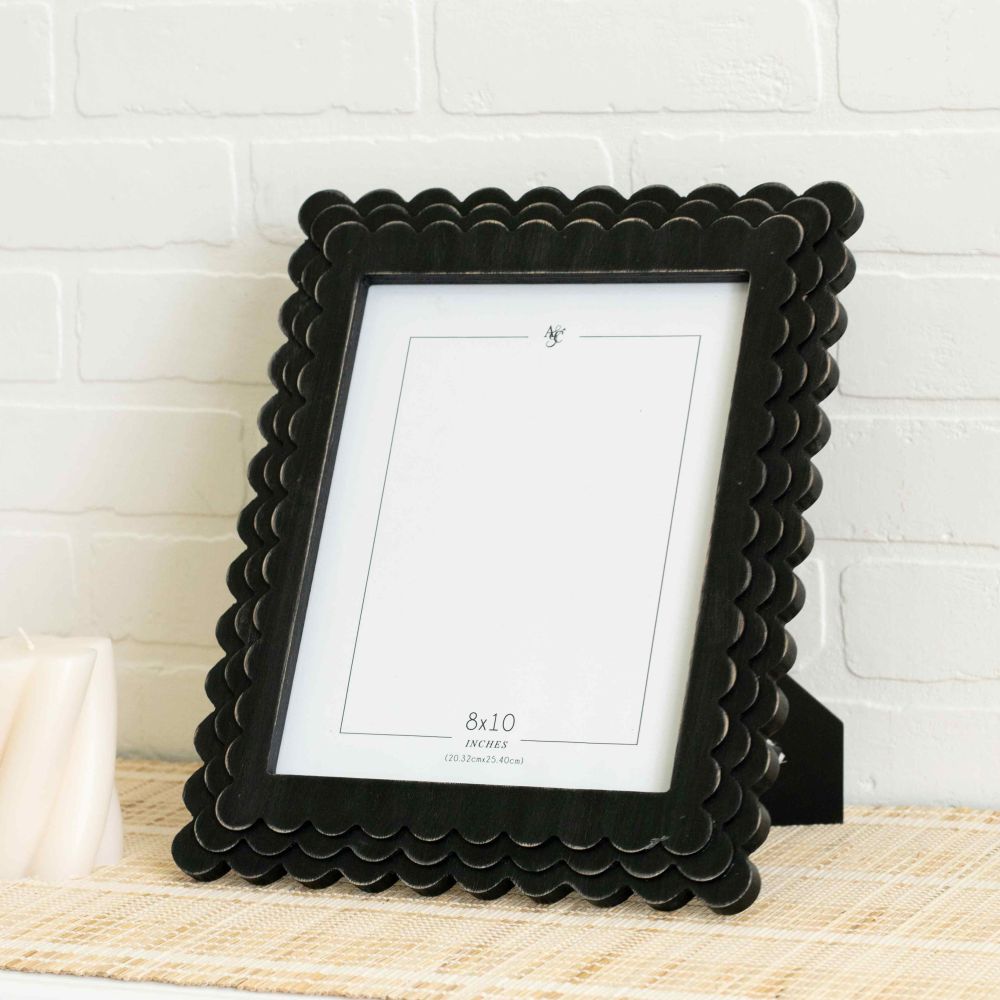Black Scallop Wood Photo Frame (8x10)