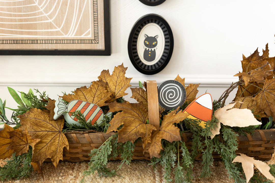 Sweet & Spooky Cat Wood Frame Sign – Halloween Themed Rustic Home Decor